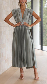 Hazel™ | Women's Pleated V-Neck Midi Dress