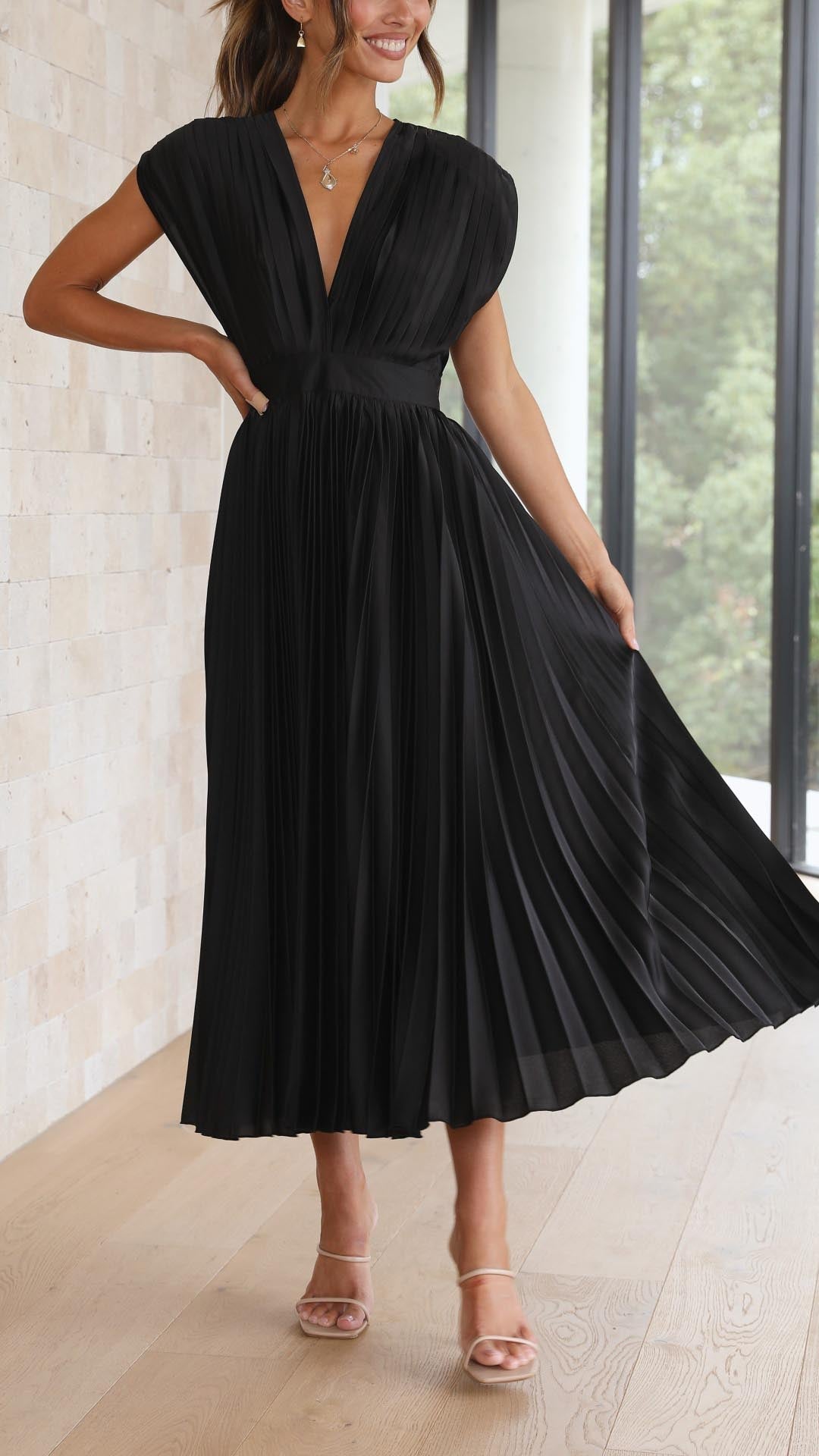 Hazel™ | Women's Pleated V-Neck Midi Dress