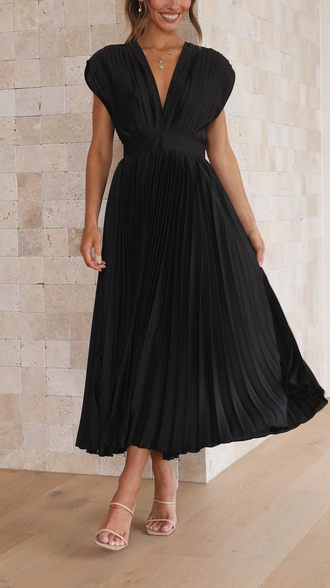 Hazel™ | Women's Pleated V-Neck Midi Dress