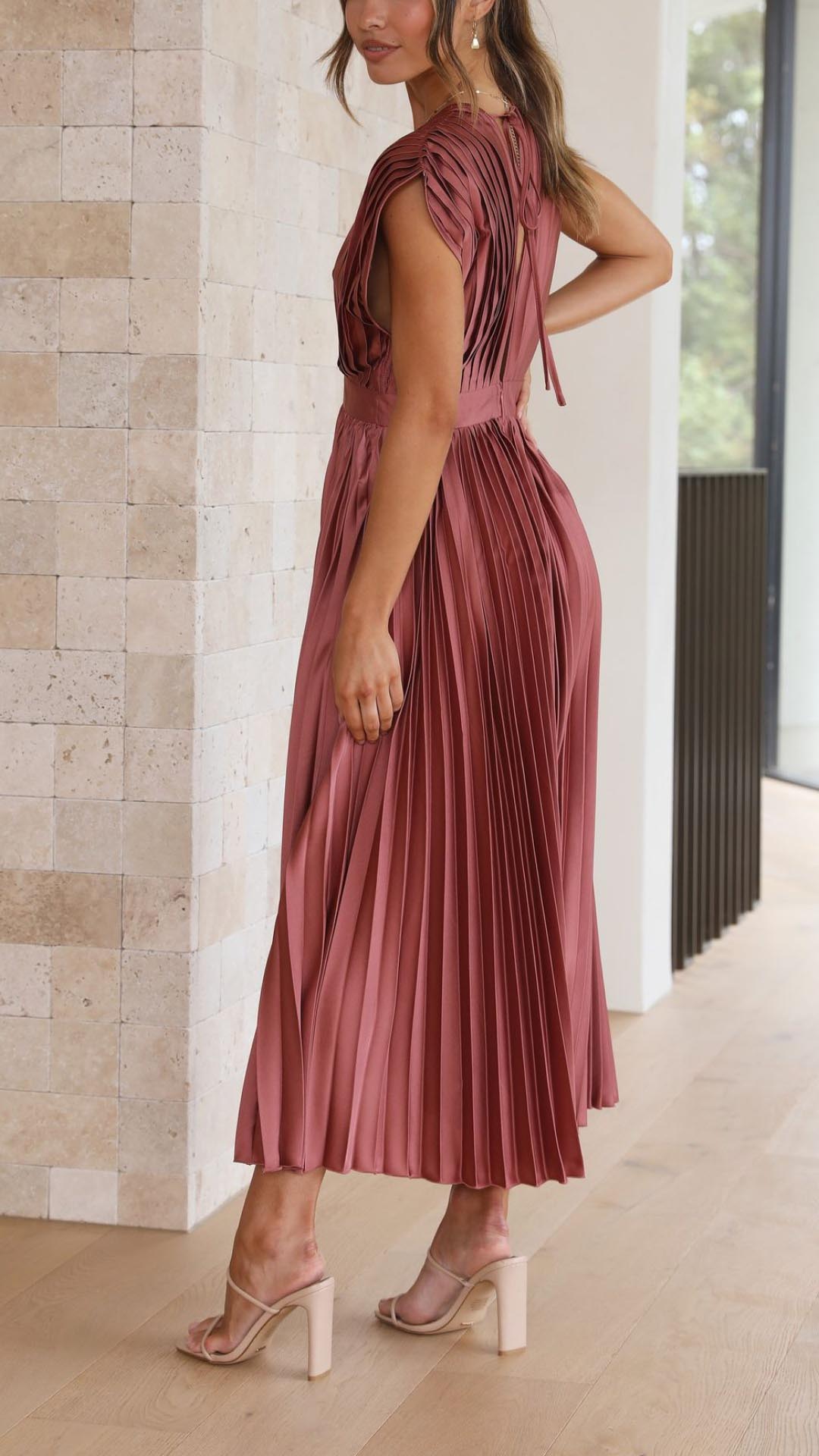 Hazel™ | Women's Pleated V-Neck Midi Dress