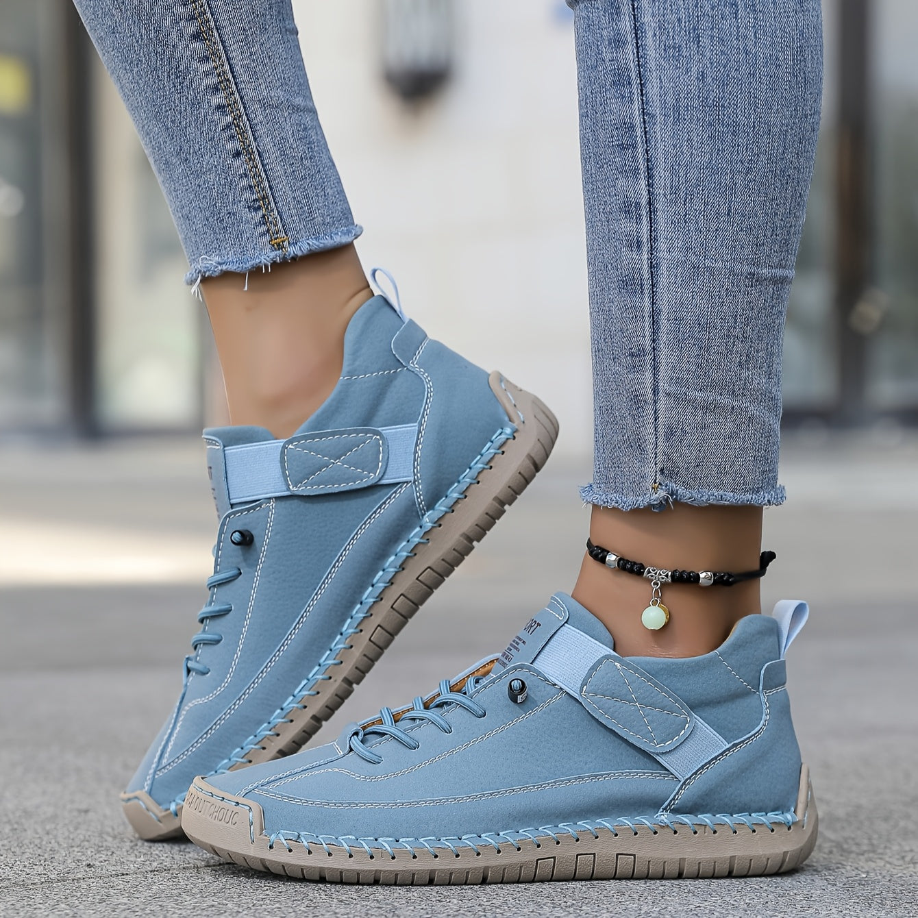 Nora™ | Women's Lace-Up Flat Sneakers
