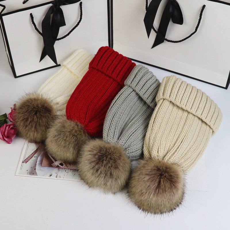 Women's Ribbed Beanie with Pom