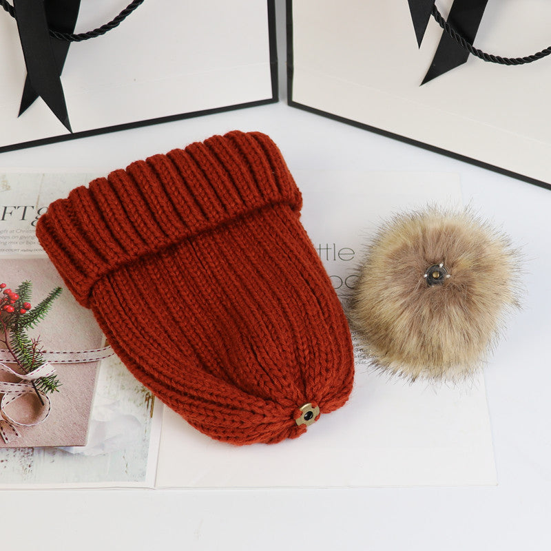 Women's Ribbed Beanie with Pom