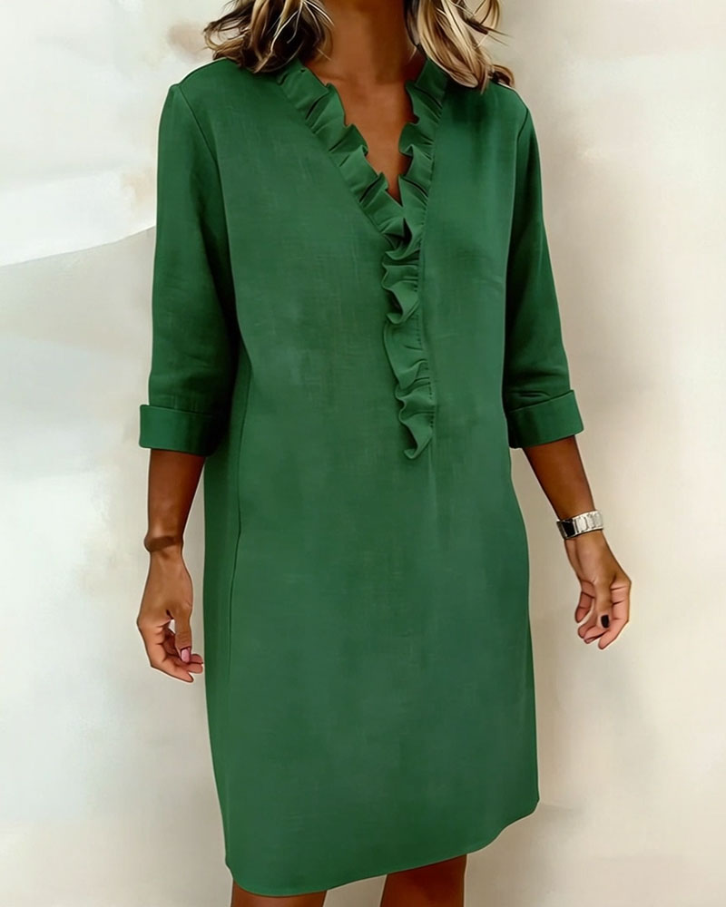 Women's Ruffled V-Neck Shift Dress