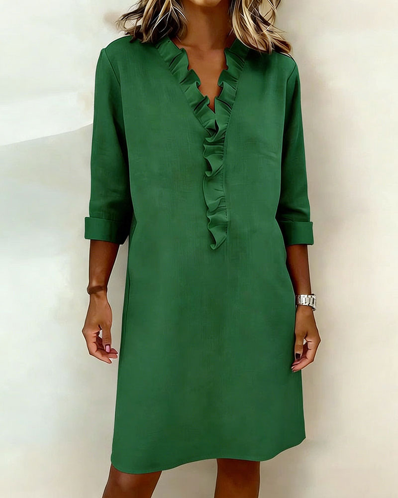 Women's Ruffled V-Neck Shift Dress